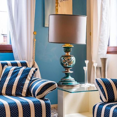Friari Suite-Luxury Apt. Close To Rialto Bridge Benátky Exteriér fotografie